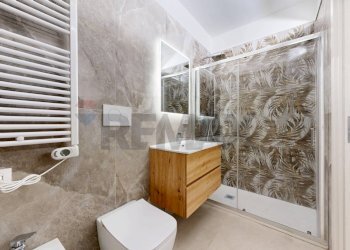 Bagno - Bilocale Via Azzo Carbonera
 
19, Milano - foto 11