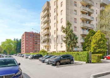 Edificio all\'aperto - Trilocale via delle rose
 
31/A, Legnano - foto 21