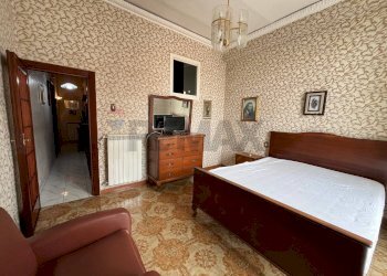 Camera / camera da letto - Bilocale Viale Margherita a Ponticelli
 
75, Napoli - foto 9