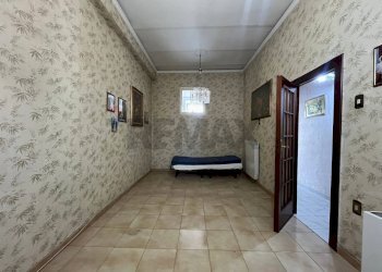 Hall / corridoio - Bilocale Viale Margherita a Ponticelli
 
75, Napoli - foto 14