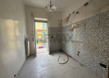 Stanza vuota - Bilocale Via Bernardo Cavallino, Napoli - foto 4