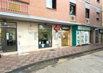 Edificio all\'aperto - Shop Via Giovanni Battista Ruoppolo
15, Napoli - photo 3