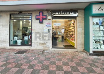 Edificio all\'aperto - Shop Via Giovanni Battista Ruoppolo
15, Napoli - photo 5