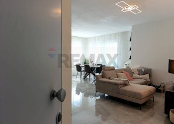 Sala da pranzo - Bilocale Via Cremonese
 
120, Parma - foto 1