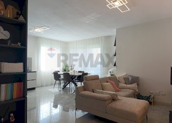 Sala da pranzo - Bilocale Via Cremonese
 
120, Parma - foto 2