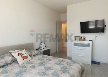 Camera / camera da letto - Bilocale Via Cremonese
 
120, Parma - foto 23