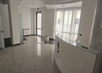 Foto 3 - Ufficio Via Giuseppe Calini
 
2, Legnano - foto 3
