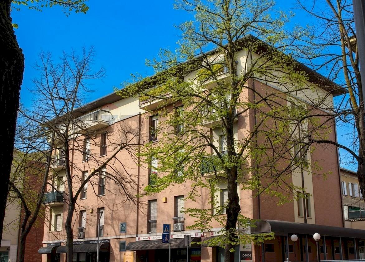 Edificio all\'aperto - Trilocale Via Emilia All'ospizio
 
30, Reggio nell'Emilia - foto 1