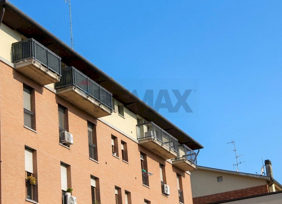 Edificio all\'aperto - Trilocale Via Emilia All'ospizio
 
30, Reggio nell'Emilia - foto 2