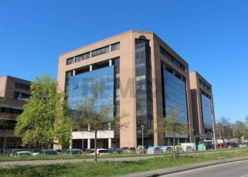 Edificio all\'aperto - Office Via Livatino
 
9, Reggio nell'Emilia - photo 1