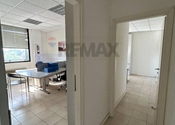 Hall / corridoio - Office Via Livatino
 
9, Reggio nell'Emilia - photo 6