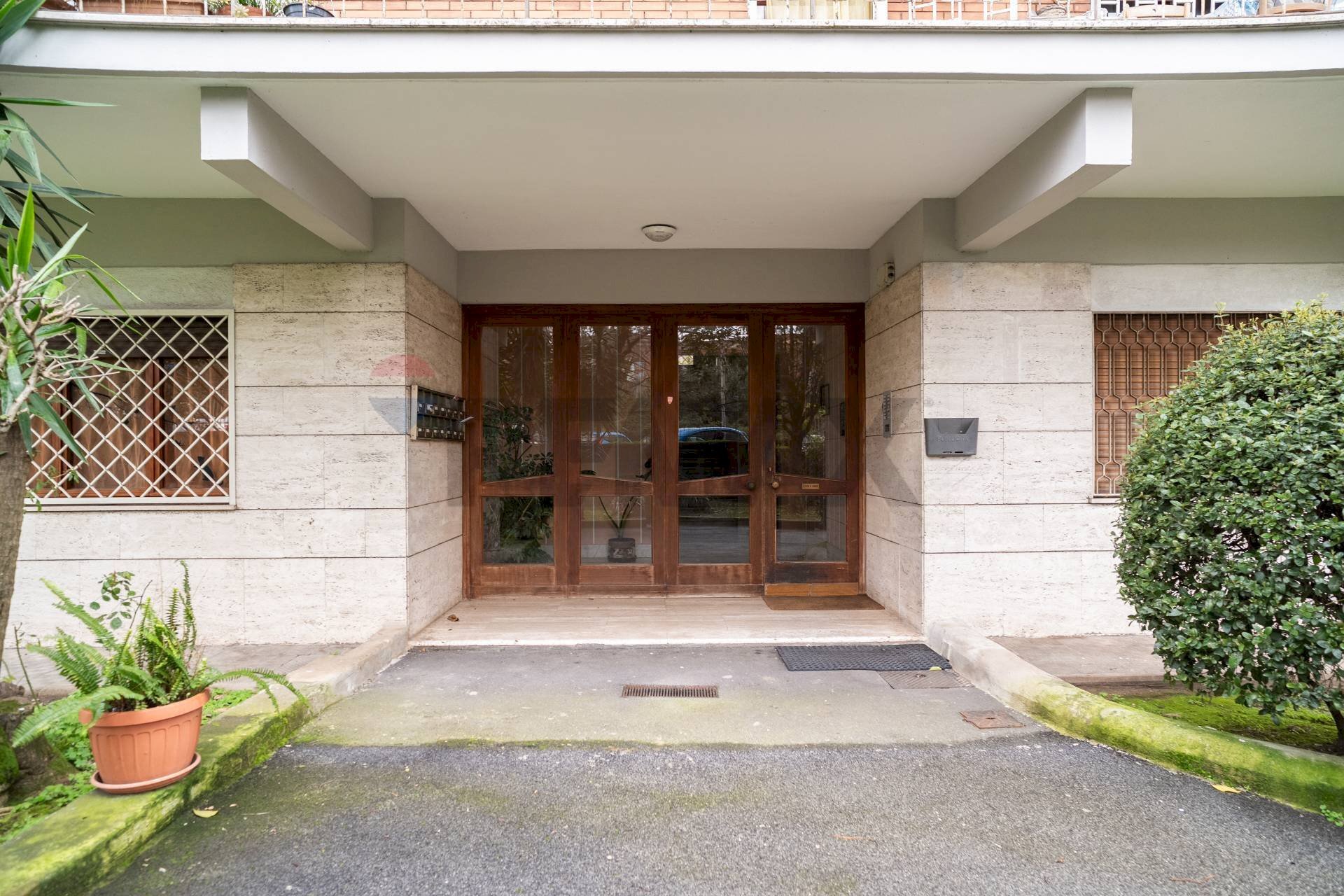 Edificio all\'aperto - Two-room apartment Via Della Stazione Di Ottavia
 
21, Roma - photo 2