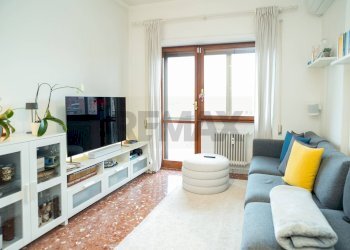 Soggiorno - Two-room apartment Via Della Stazione Di Ottavia
 
21, Roma - photo 6