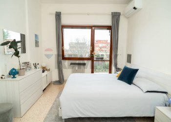 Camera / camera da letto - Two-room apartment Via Della Stazione Di Ottavia
 
21, Roma - photo 17