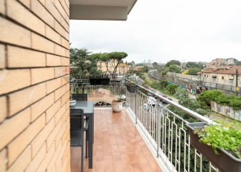 Balcone - Two-room apartment Via Della Stazione Di Ottavia
 
21, Roma - photo 1