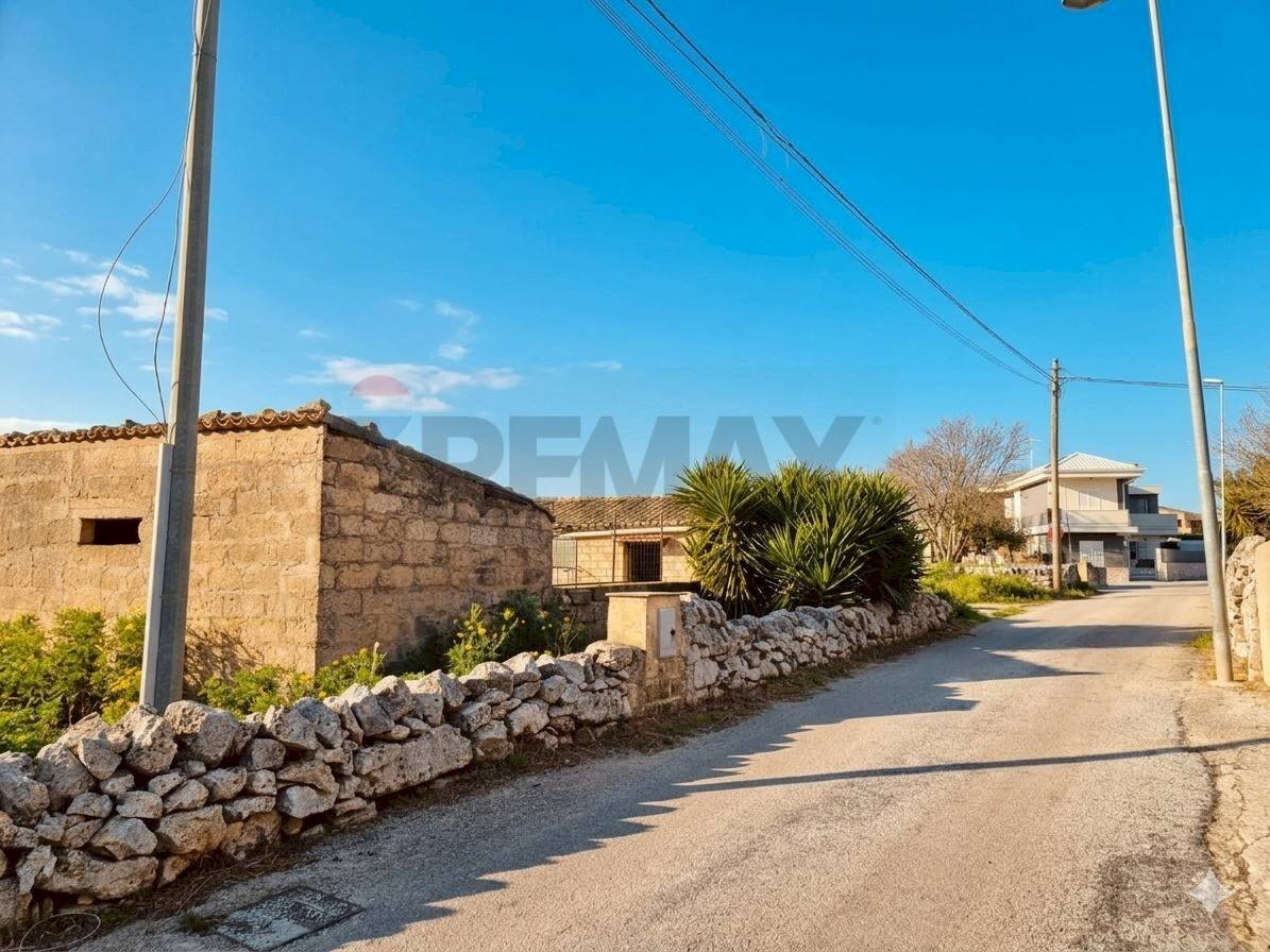 Casa all\'aperto - Building land Via Massabielle, Ragusa - photo 1