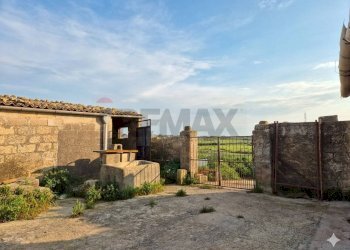 Casa all\'aperto - Building land Via Massabielle, Ragusa - photo 9