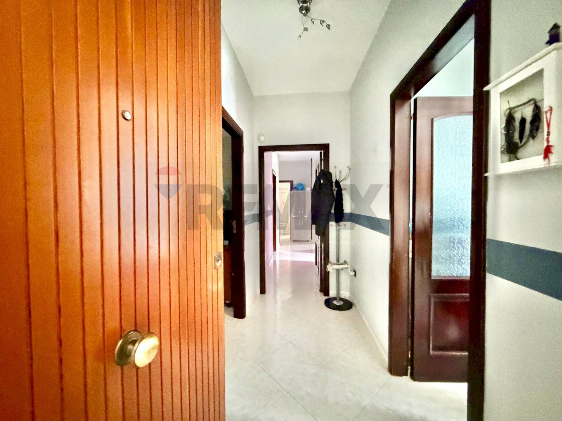 Hall / corridoio - Quadrilocale VIA F.RUSSO
12, Calvizzano - foto 3