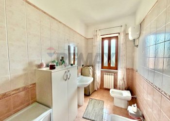 Bagno - Quadrilocale VIA F.RUSSO
 
12, Calvizzano - foto 21