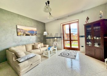 Soggiorno - Quadrilocale VIA F.RUSSO
 
12, Calvizzano - foto 32