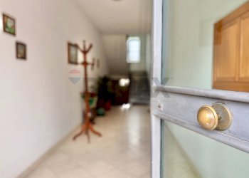 Hall / corridoio - Quadrilocale VIA F.RUSSO
 
12, Calvizzano - foto 39