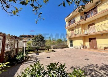 Edificio all\'aperto - Quadrilocale VIA F.RUSSO
 
12, Calvizzano - foto 42