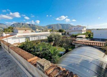 Vista dalla terrazza - Villa Via Peppino Impastato
 
20, Cinisi - foto 4