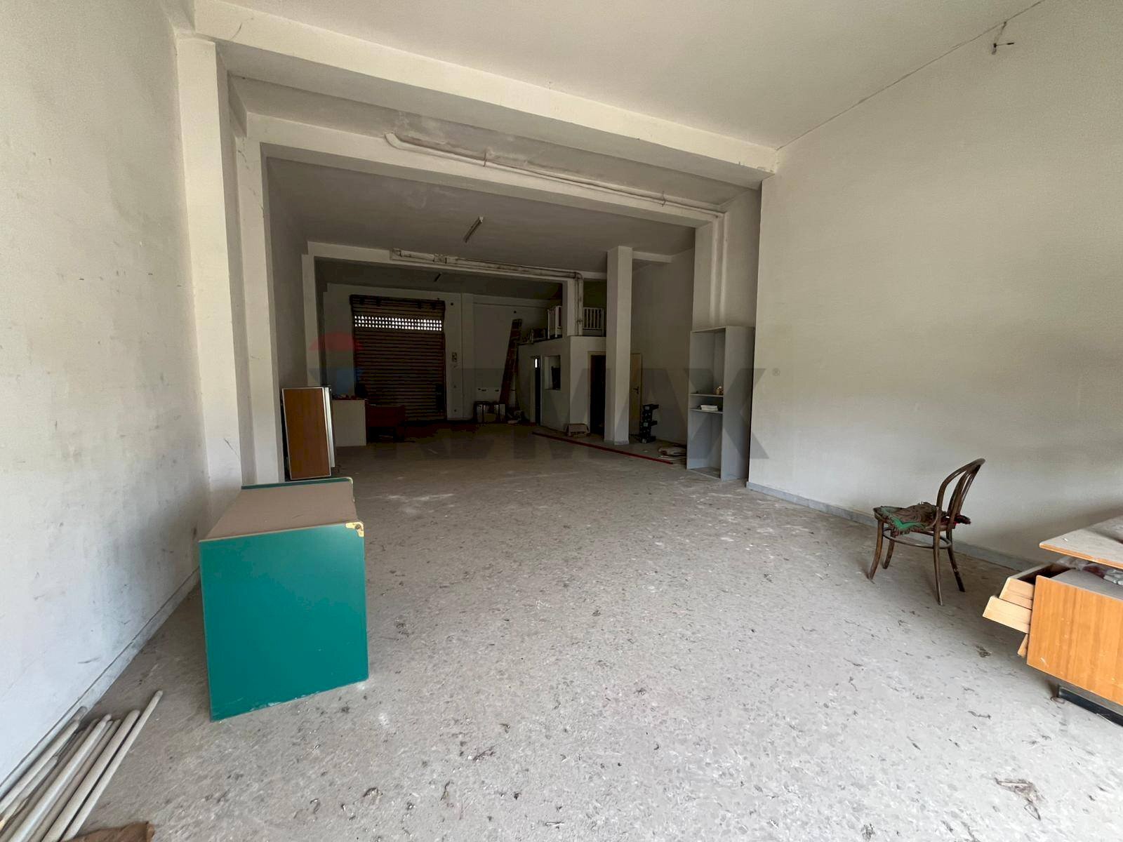 Stanza vuota - Magazzino via Pasubio
15, Triggiano - foto 3