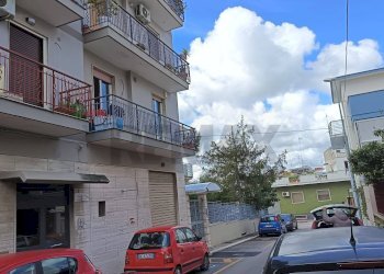 Edificio all\'aperto - Magazzino via Pasubio
 
15, Triggiano - foto 1