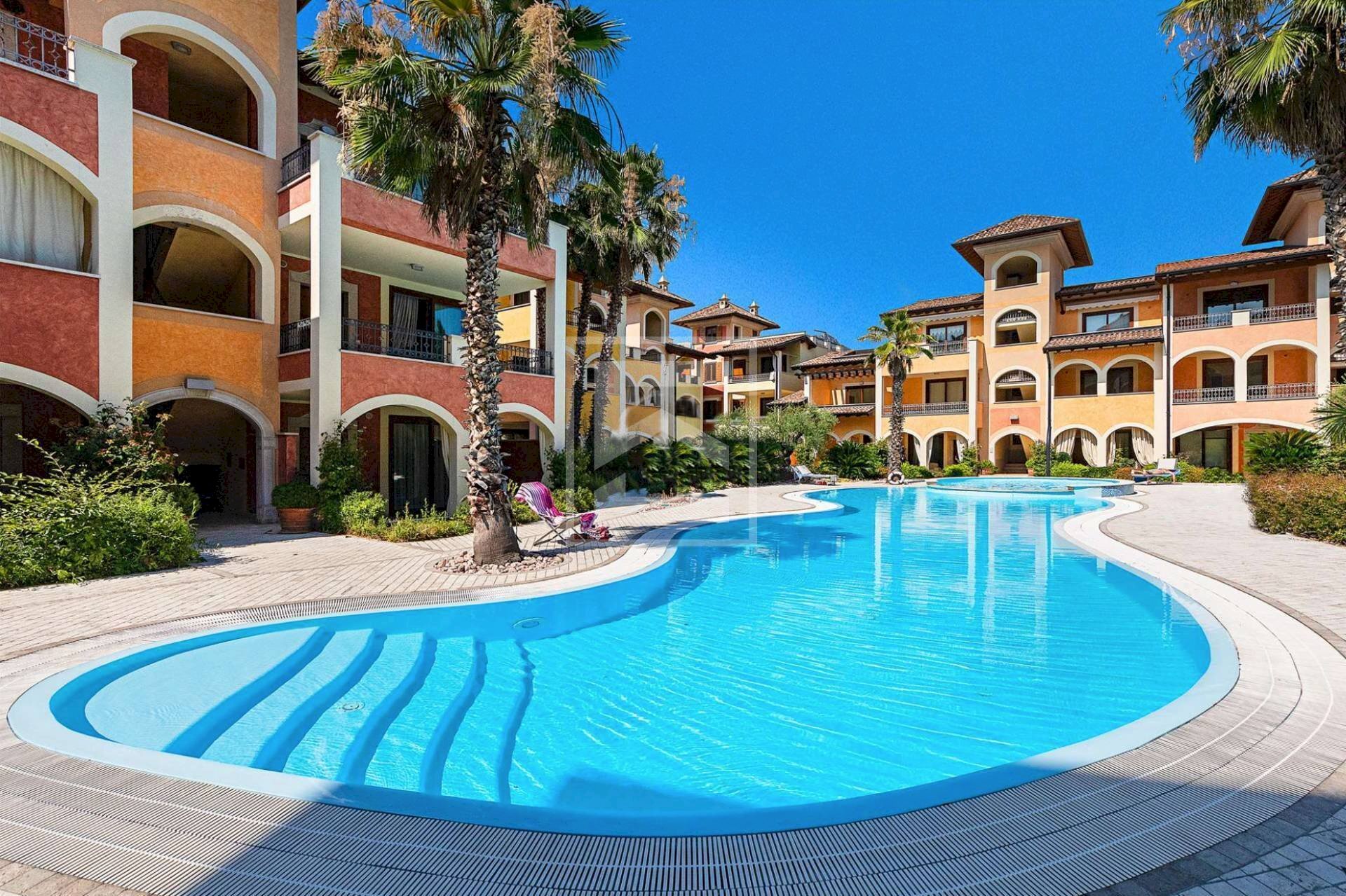 Foto 1 - Trilocale LUNGOLAGO ZANARDELLI
 
70, Toscolano-Maderno - foto 1