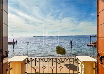 Foto 1 - Trilocale LUNGOLAGO ZANARDELLI
 
70, Toscolano-Maderno - foto 1