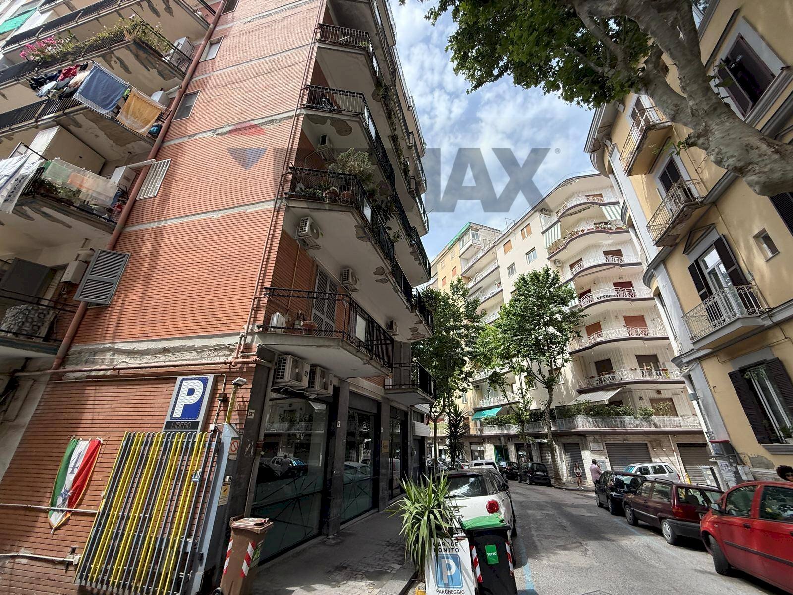 Edificio all\'aperto - Appartamento Via Giuseppe Bonito
32, Napoli - foto 2
