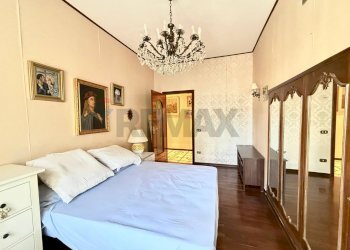 Camera / camera da letto - Apartment Napoli - photo 8