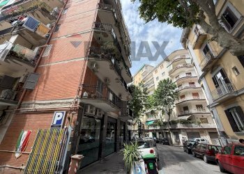 Edificio all\'aperto - Appartamento Via Giuseppe Bonito
 
32, Napoli - foto 2