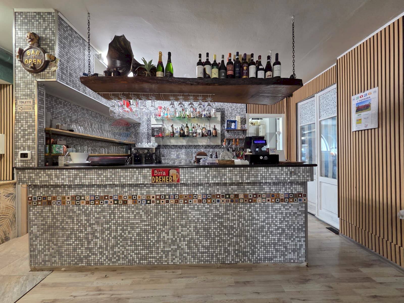 Cucina - Locale Commerciale Via Bescapè
 
30, Borgomanero - foto 3