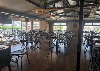 Sala da pranzo - Locale Commerciale Via Bescapè
 
30, Borgomanero - foto 6