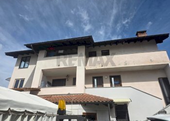 Edificio all\'aperto - Locale Commerciale Via Bescapè
 
30, Borgomanero - foto 16