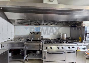 Cucina - Locale Commerciale Via Bescapè
 
30, Borgomanero - foto 18