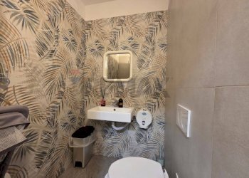 Bagno - Locale Commerciale Via Bescapè
 
30, Borgomanero - foto 22