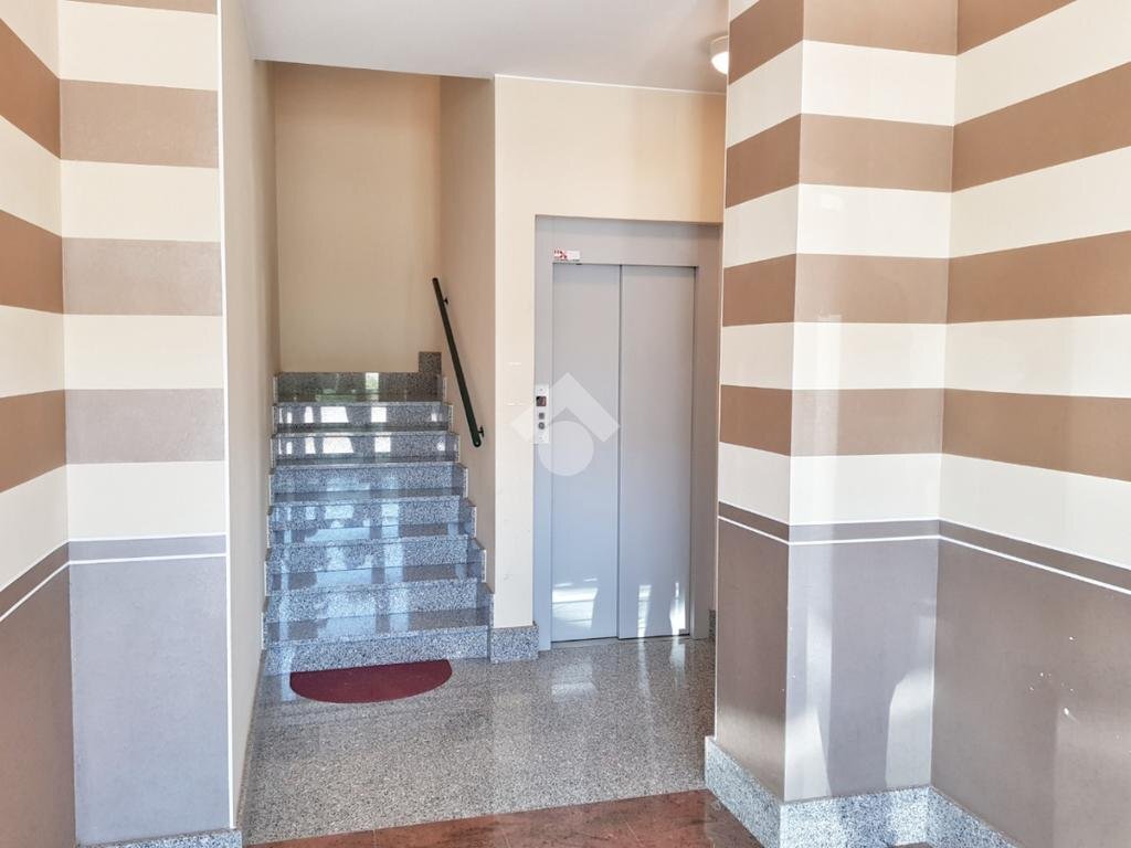 Two-room apartment Via Visconti Venosta, Bra - photo 3