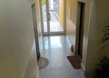 Interno palazzo - Bilocale via Ternavasso, 17, Poirino - foto 6