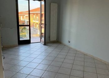 Cucina - Bilocale via Ternavasso, 17, Poirino - foto 7