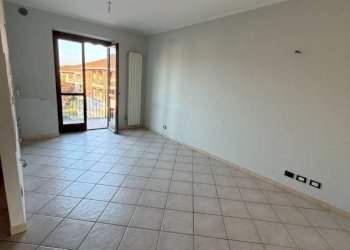 Cucina - Bilocale via Ternavasso, 17, Poirino - foto 8
