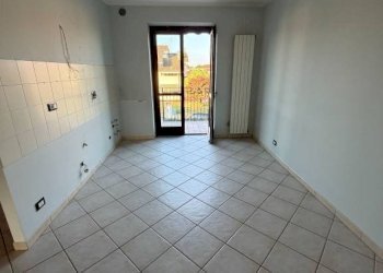 Salone - Bilocale via Ternavasso, 17, Poirino - foto 9
