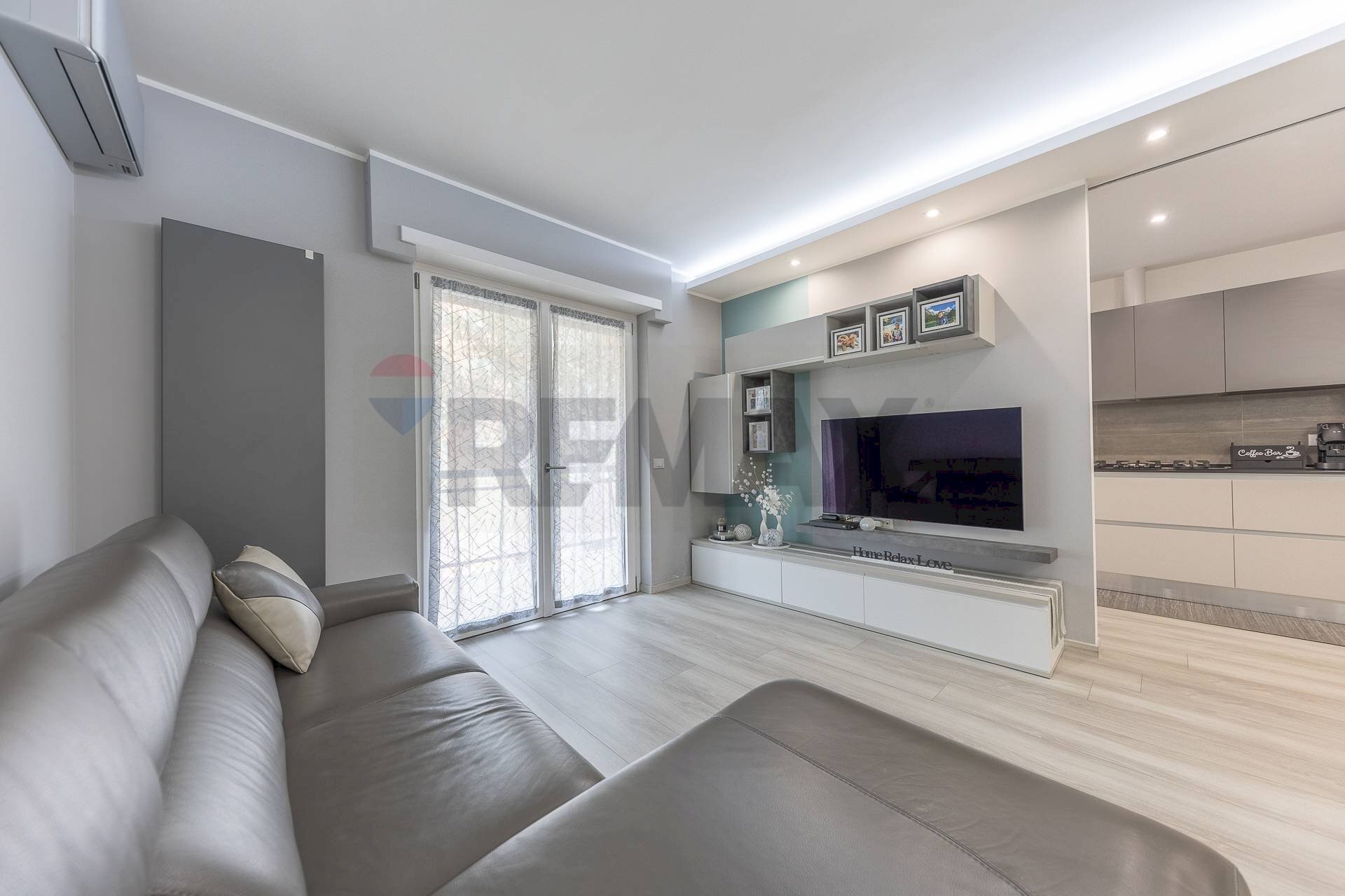 Soggiorno - Three-room apartment via gaetano ermoli
 
8, Roma - photo 1
