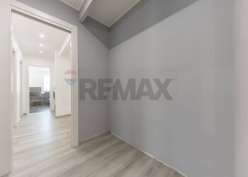 Hall / corridoio - Three-room apartment via gaetano ermoli
8, Roma - photo 10