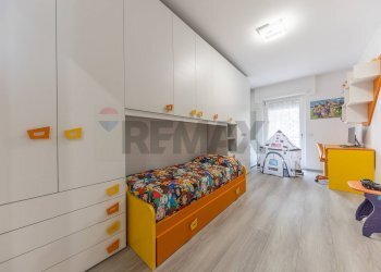 Camera / camera da letto - Three-room apartment via gaetano ermoli
8, Roma - photo 24