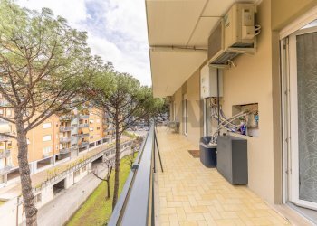 Balcone - Three-room apartment via gaetano ermoli
8, Roma - photo 29