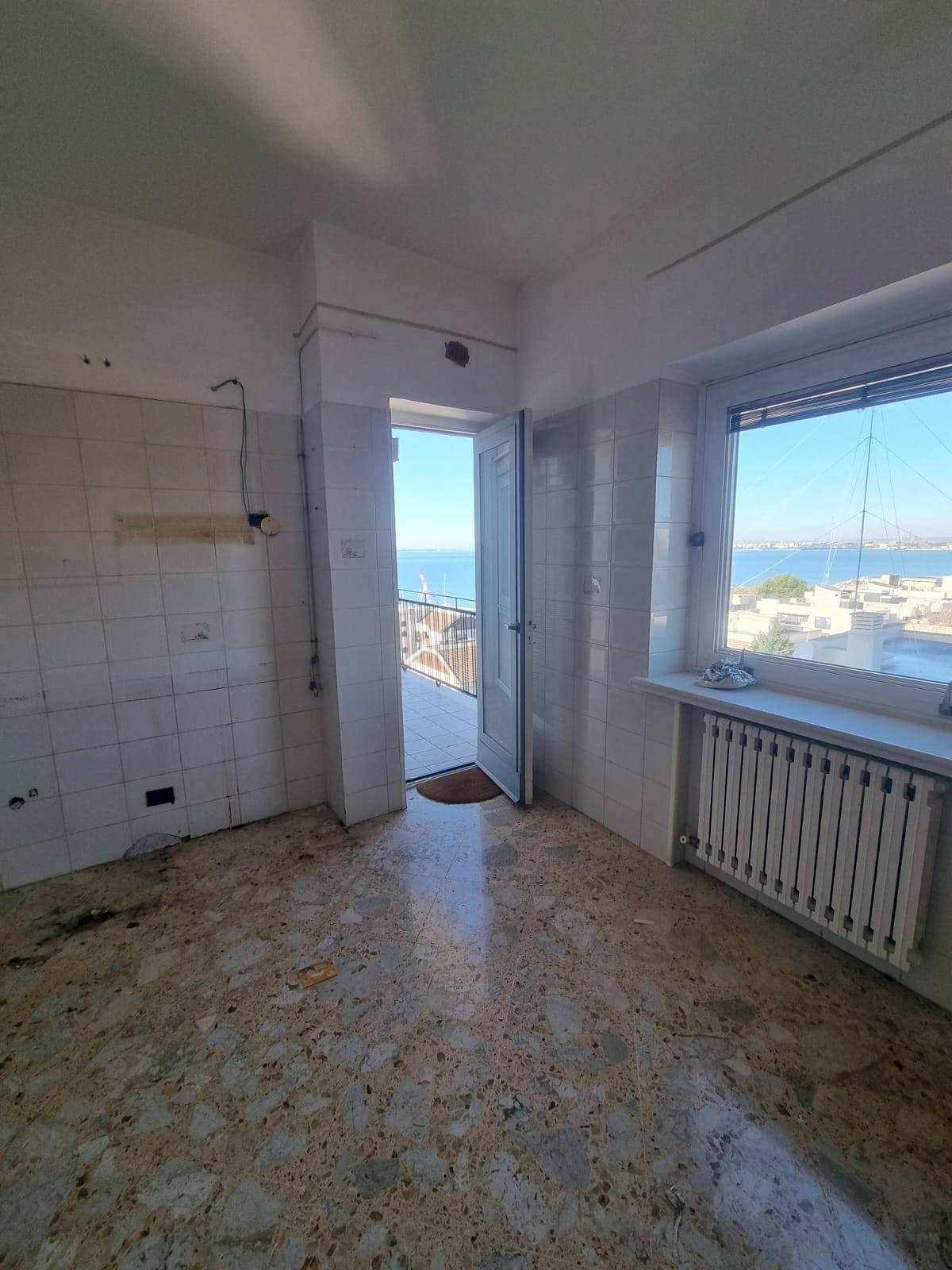 Foto 3 - Four-room apartment Viale Virgilio
148, Taranto - photo 3