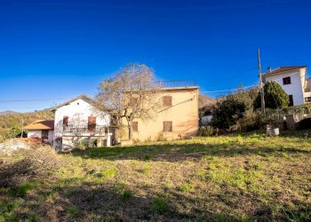 CREMENO -40 - Casa indipendente via Cremeno, Genova (zona Bolzaneto) - foto 1